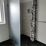 Проживание в семье Hyggeligt Vaerelse Med Laekkert Badevaerelse Хорсенс